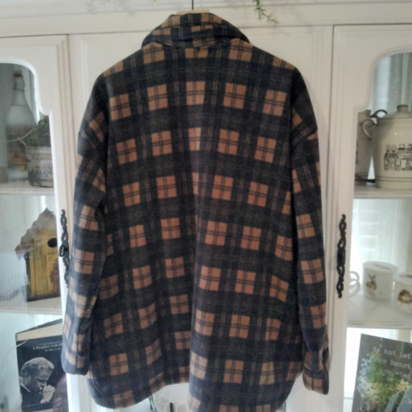 Cuddl Duds Shacket 🌱 - Picture 2 of 4